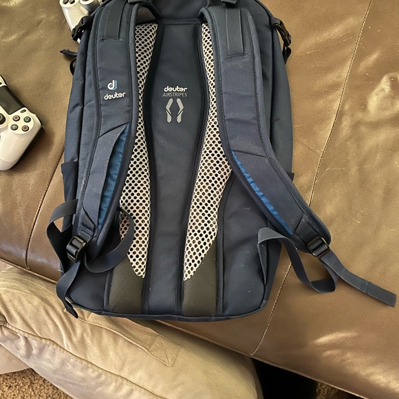 Deuter XV 1 backpack 17L - Picture 3 of 3